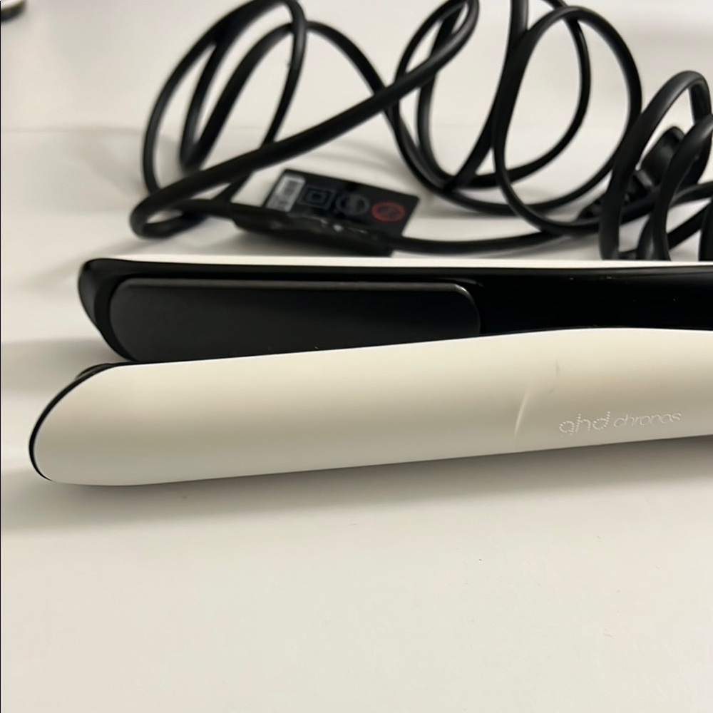 ghd Chronos Flat Iron White